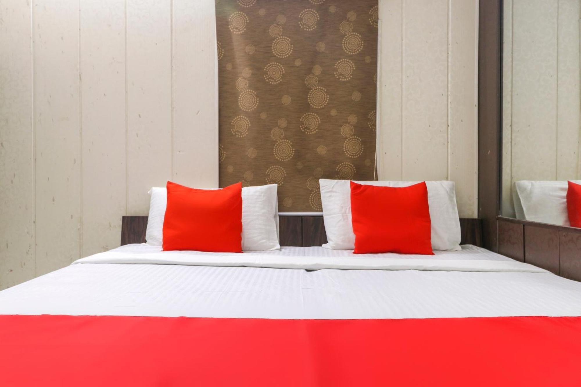 Hotel O Sky Garden Ludhiana Bagian luar foto